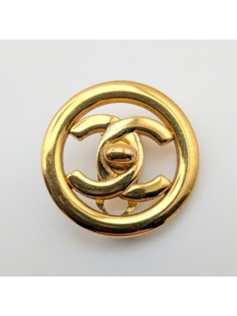 Chanel Single Earrings CC Logo Turnlock Circle Sheer Gold Vintage 97P